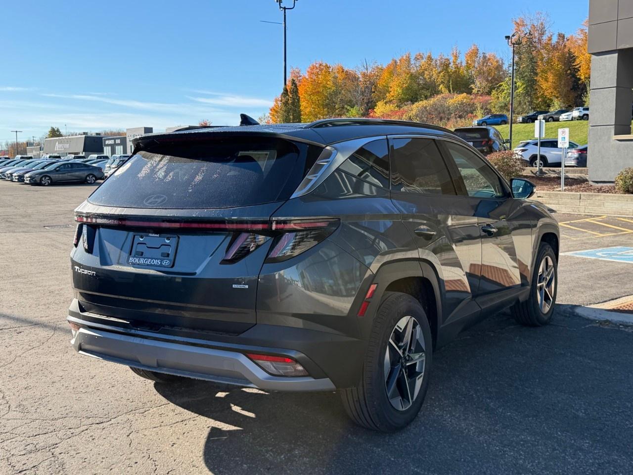 2026 Hyundai Tucson Preferred AWD w/Trend Pkg [TUCWDK2EPRTR] Photo