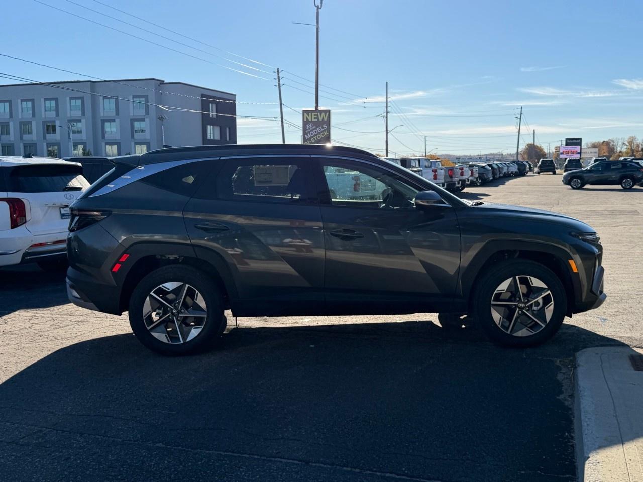 2026 Hyundai Tucson Preferred AWD w/Trend Pkg [TUCWDK2EPRTR] Photo
