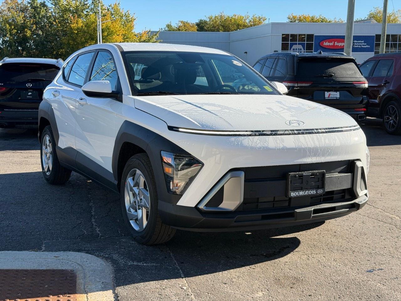 2027 Hyundai KONA 2.0L Essential FWD Photo
