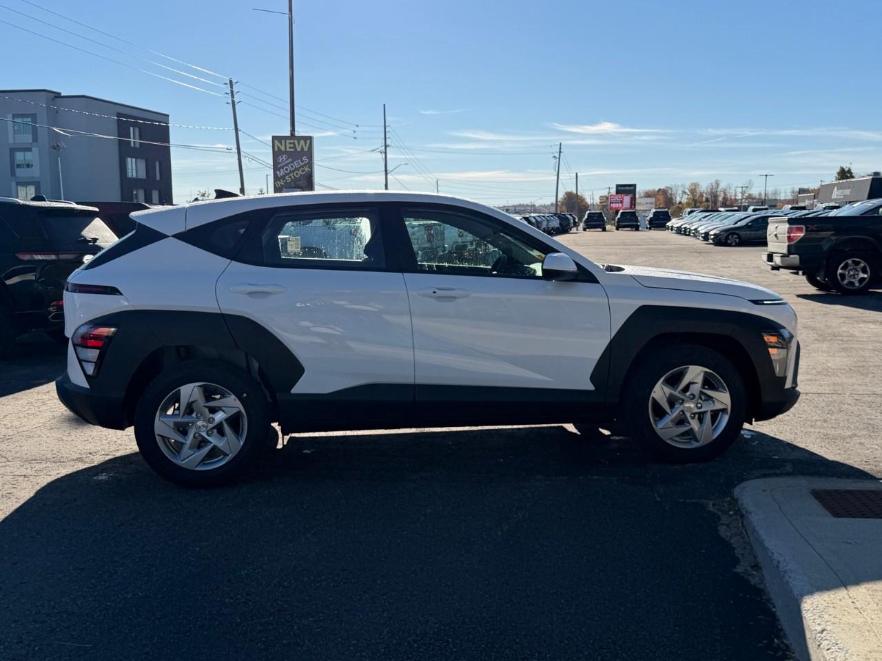 2027 Hyundai KONA 2.0L Essential FWD Photo