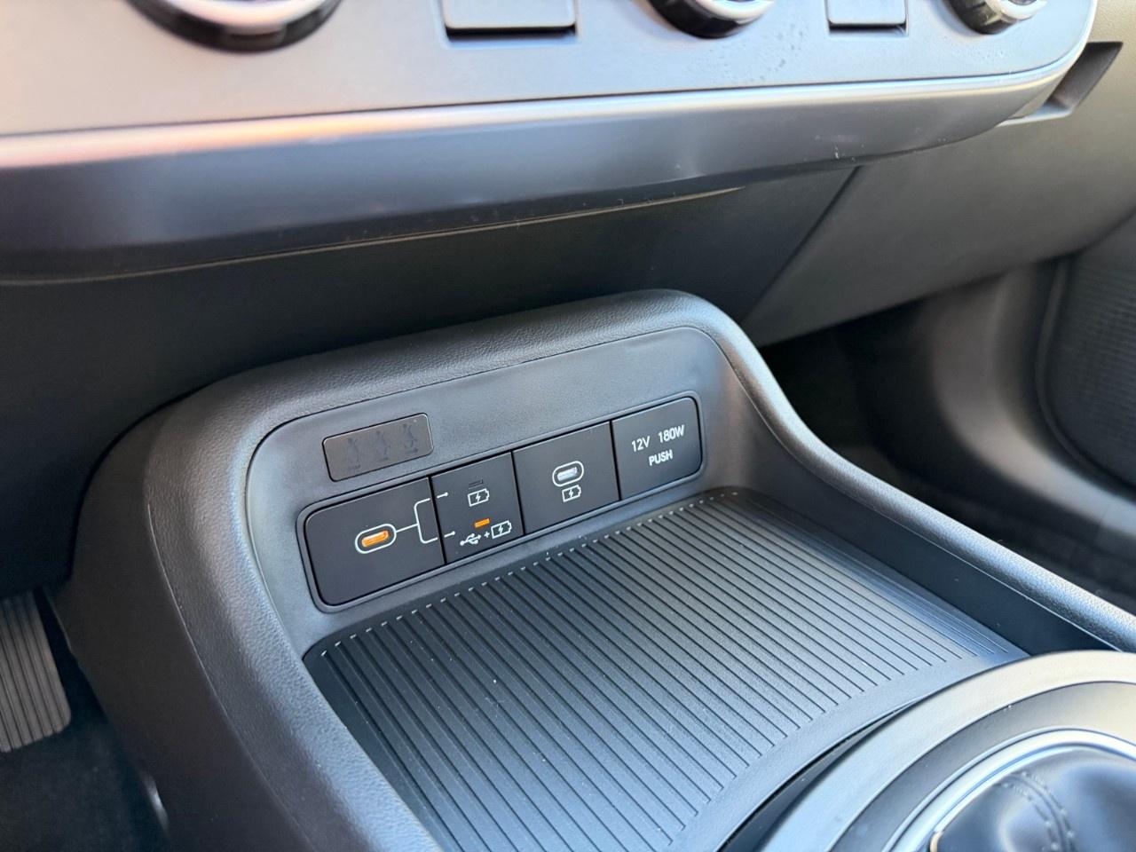 2027 Hyundai KONA 2.0L Essential FWD Photo