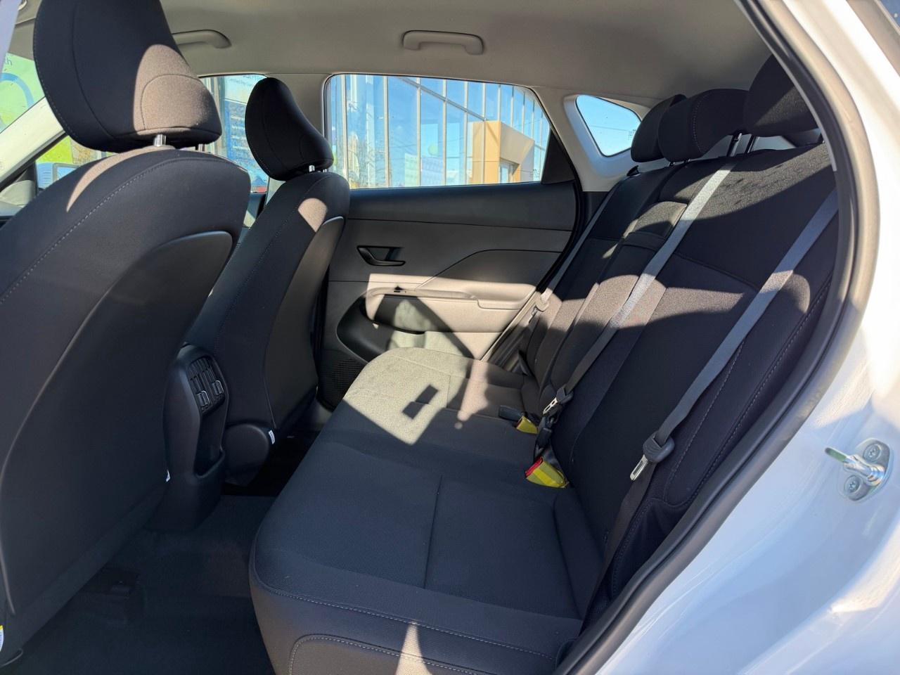 2027 Hyundai KONA 2.0L Essential FWD Photo