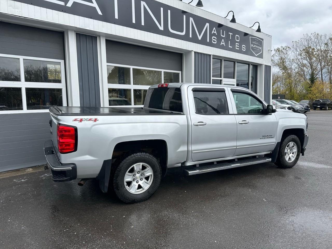 2017 Chevrolet Silverado 1500 1LT Photo3