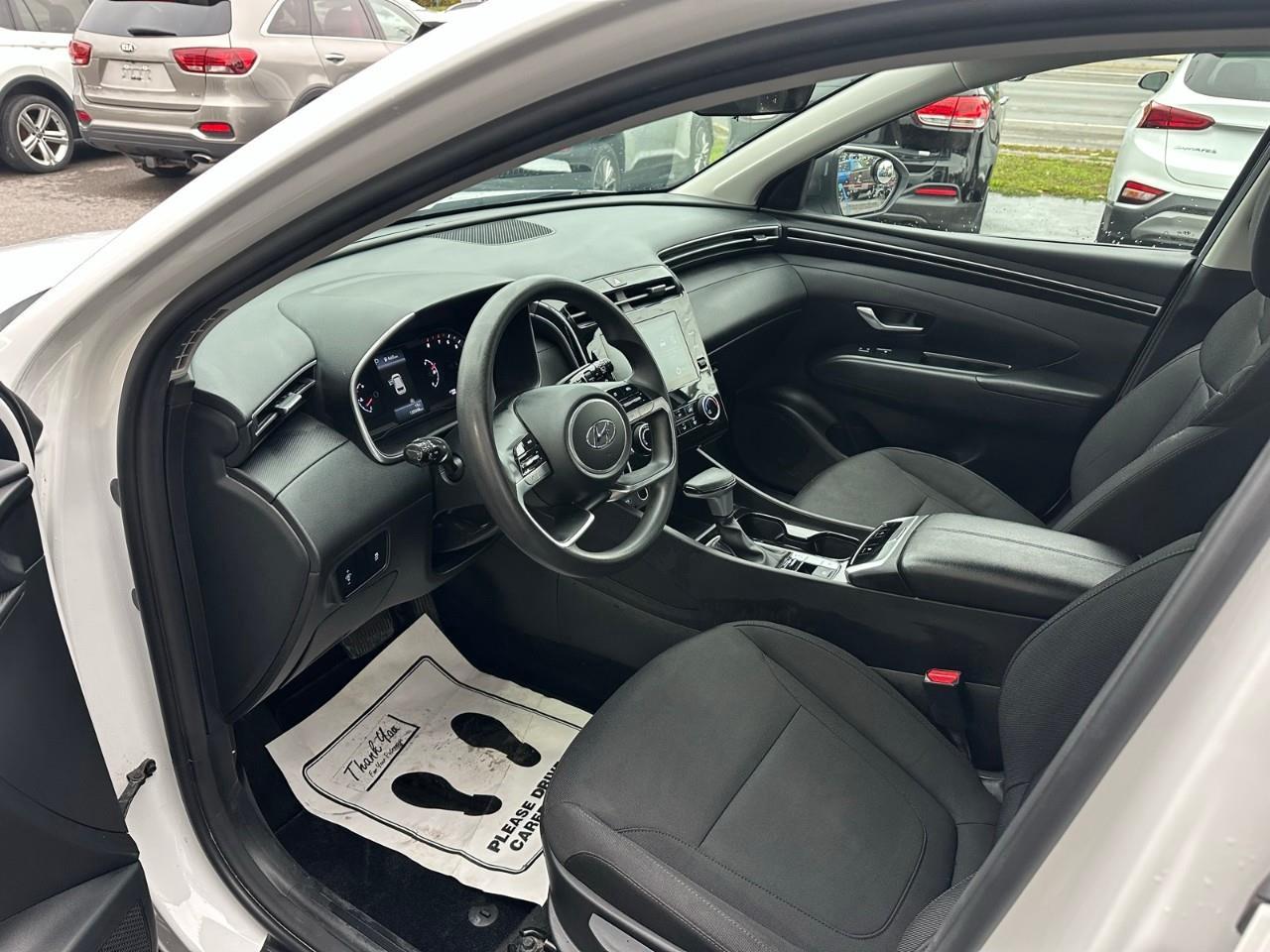 2022 Hyundai Tucson Essential Photo