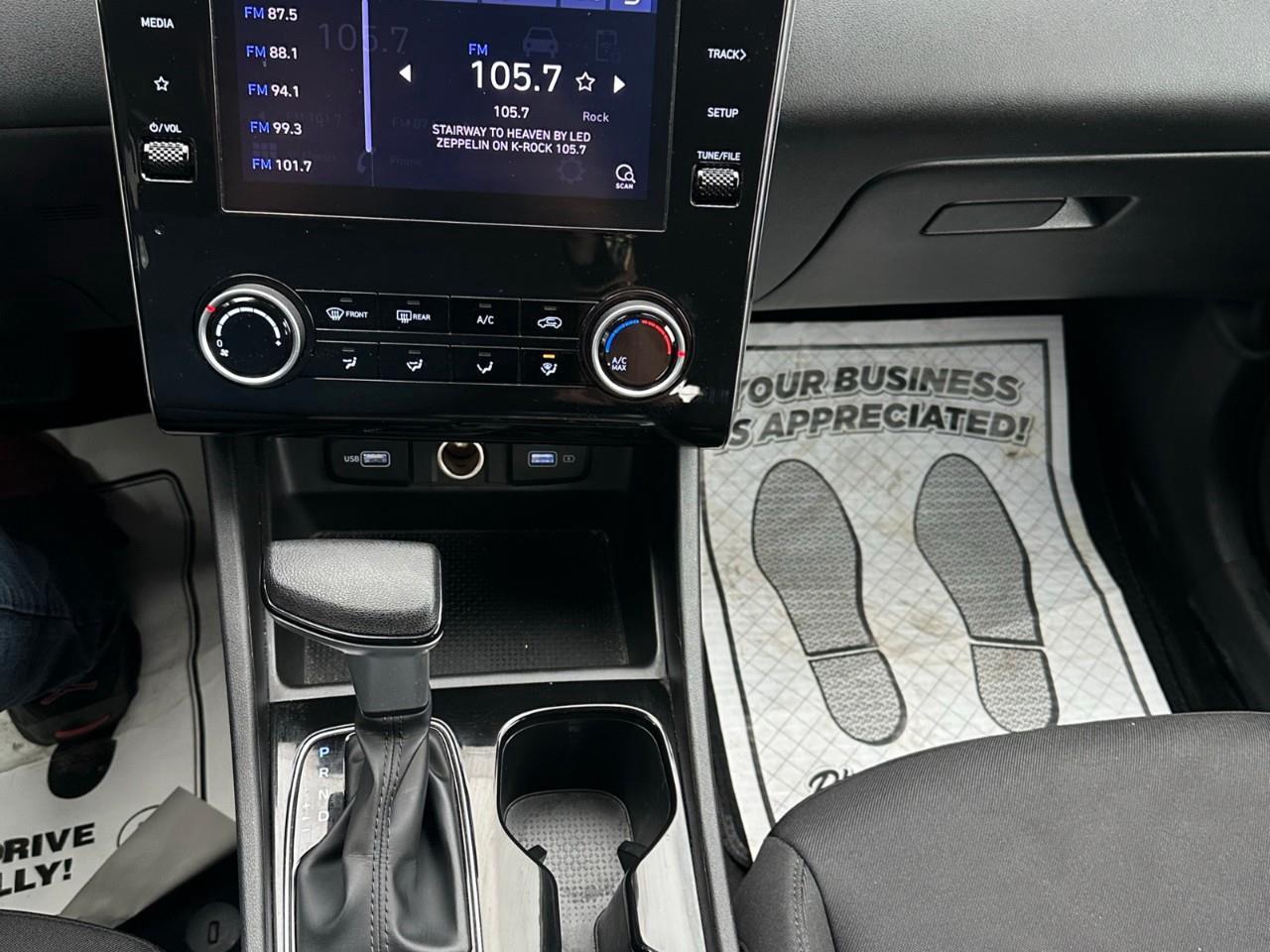 2022 Hyundai Tucson Essential Photo