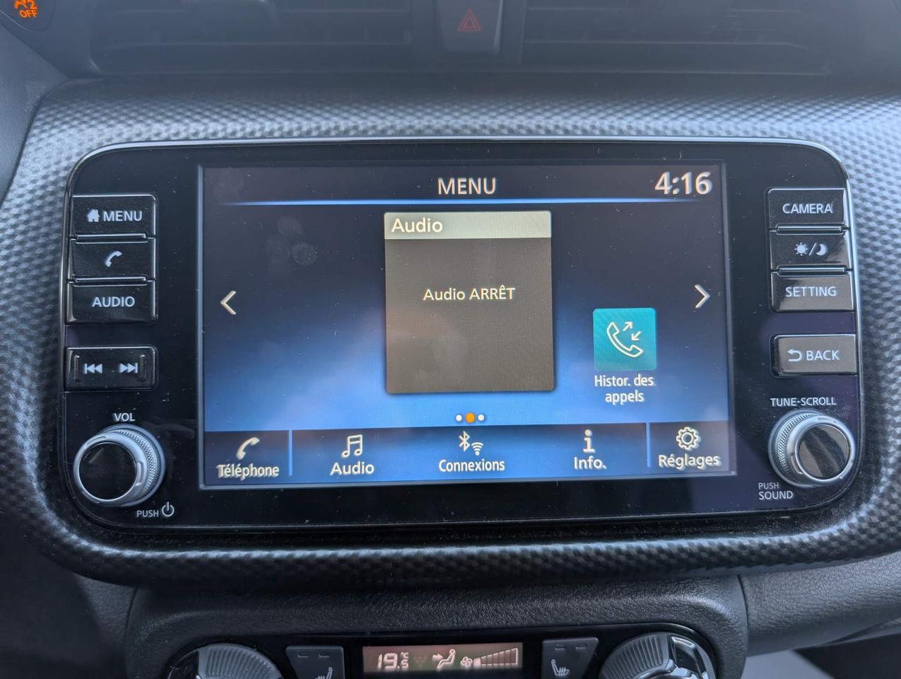 2024 Nissan Kicks SV Photo