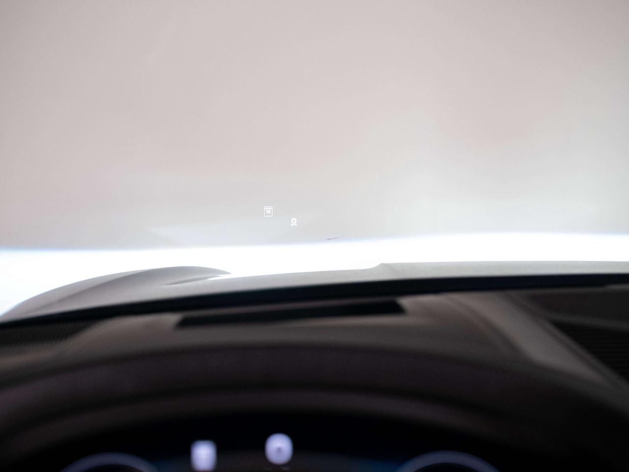 2024 Porsche Cayenne PREMIUM PLUS | DOUBLE DISPLAY | BURMESTER | 20 IN Photo