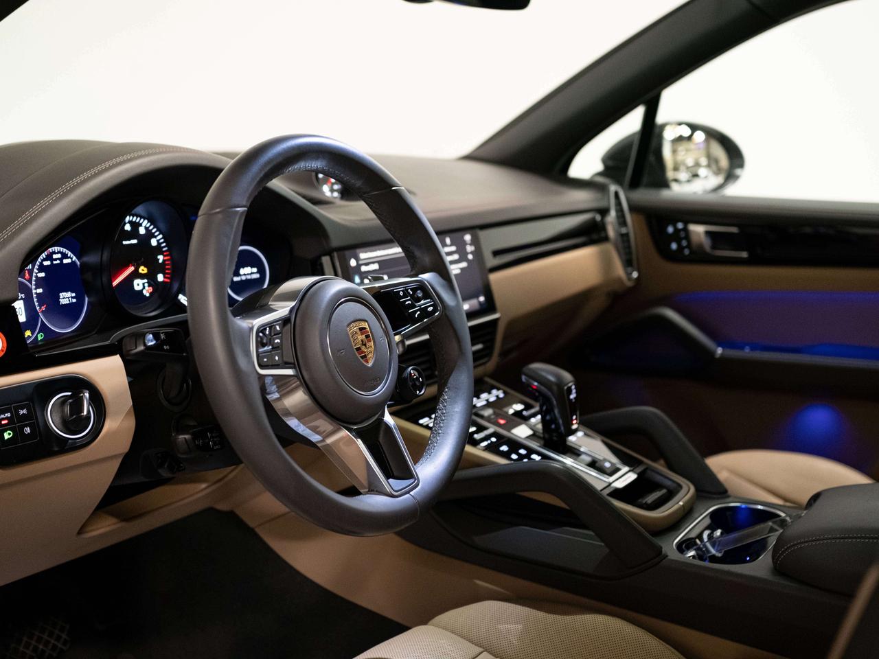 2023 Porsche Cayenne PREMIUM PLUS PKG | BOSE | 21 IN Photo
