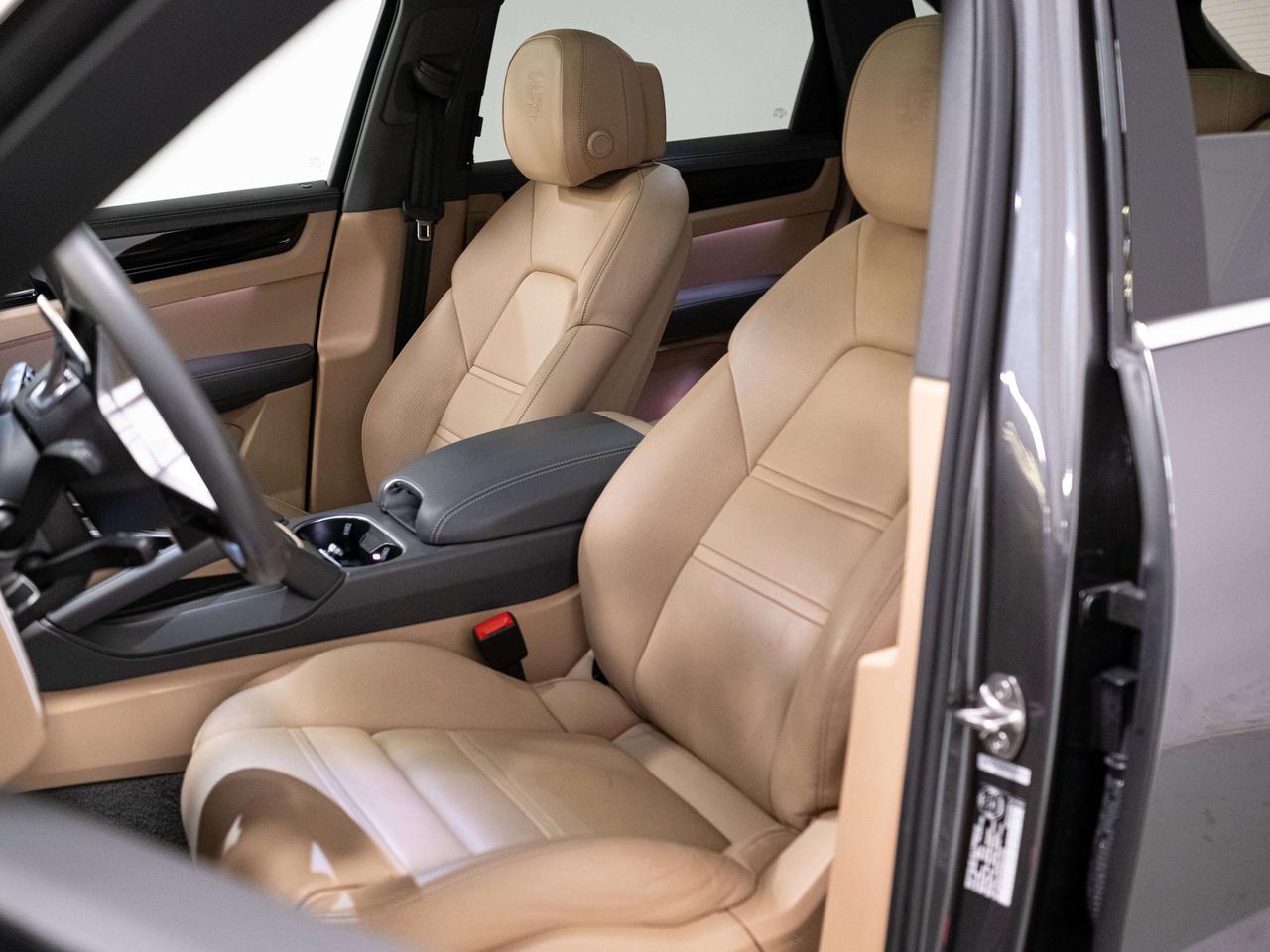 2023 Porsche Cayenne PREMIUM PLUS PKG | BOSE | 21 IN Photo