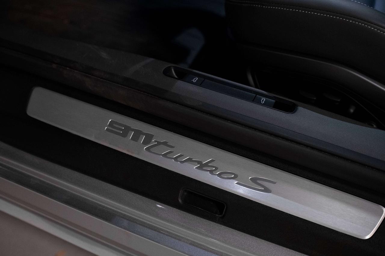 2022 Porsche 911 TURBO S | PREMIUM PLUS | 20 IN Photo