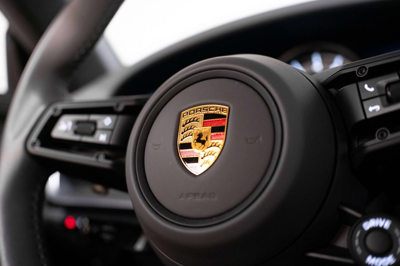 2022 Porsche 911 TURBO S | PREMIUM PLUS | 20 IN Photo