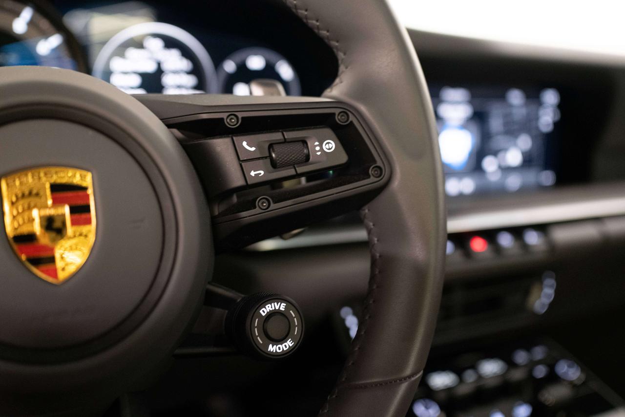 2022 Porsche 911 TURBO S | PREMIUM PLUS | 20 IN Photo