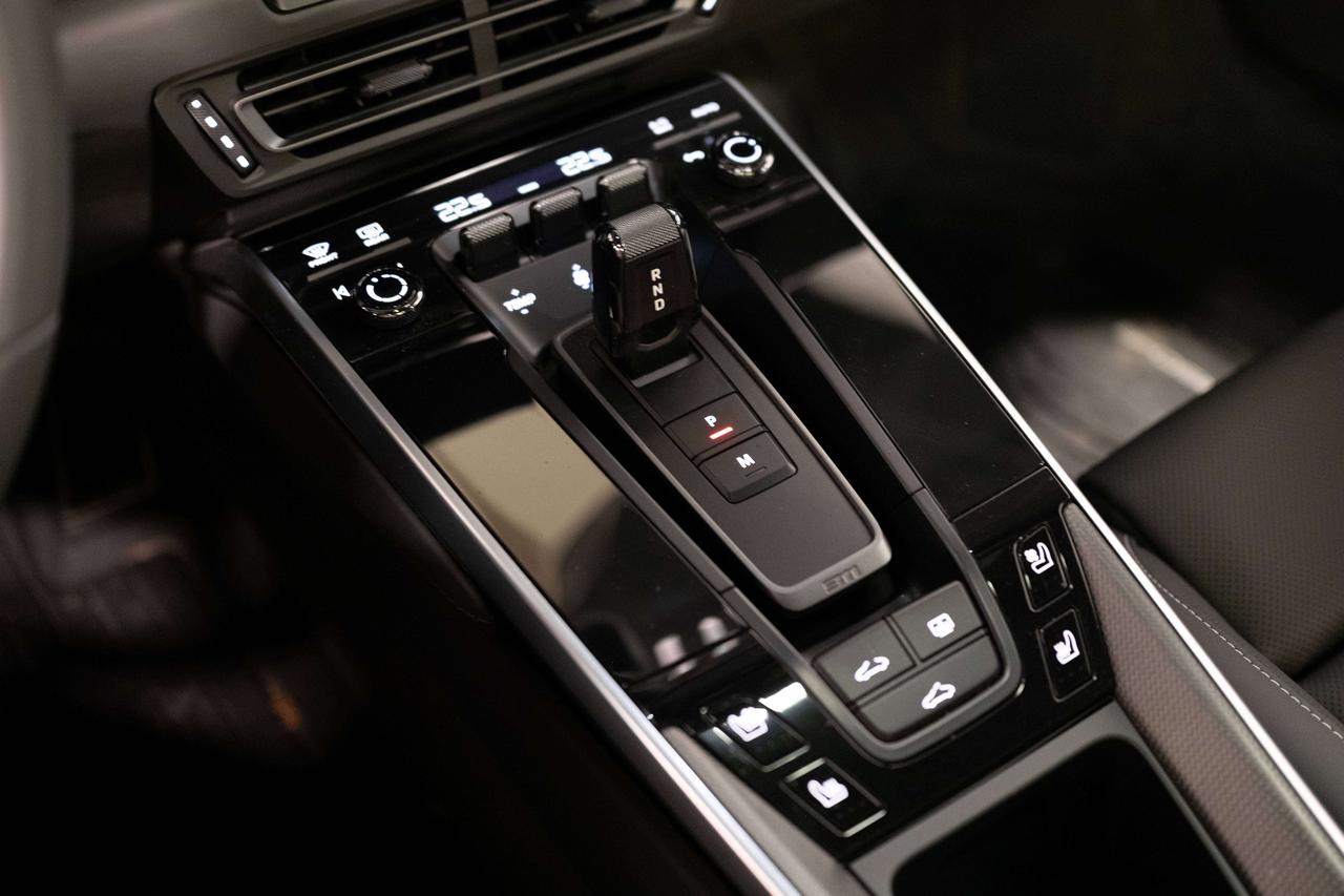 2022 Porsche 911 TURBO S | PREMIUM PLUS | 20 IN Photo