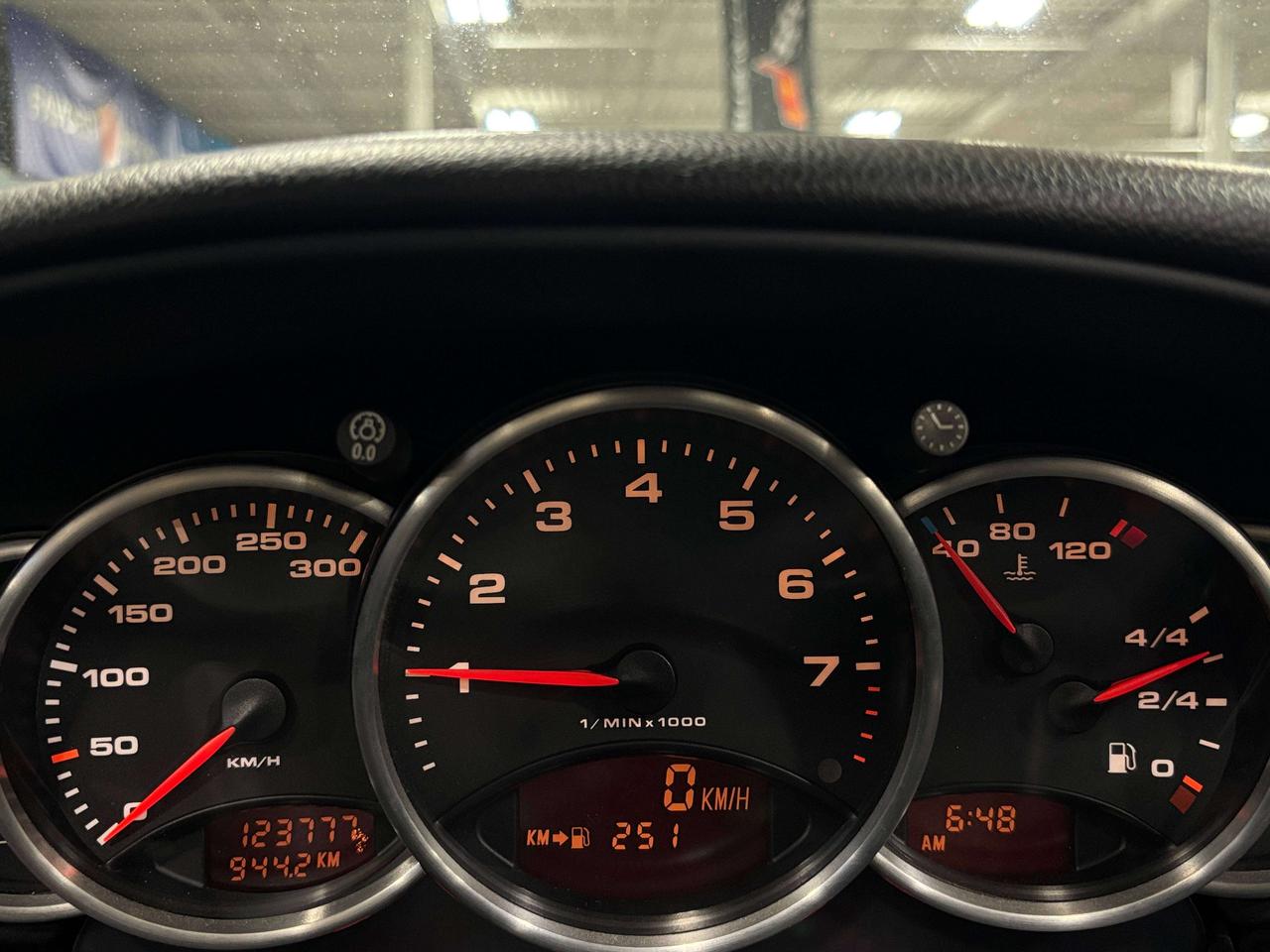 2001 Porsche 911 CARRERA 4|AWD|MANUAL|CONVERTIBLE|SONYDECK|BACKCAM| Photo