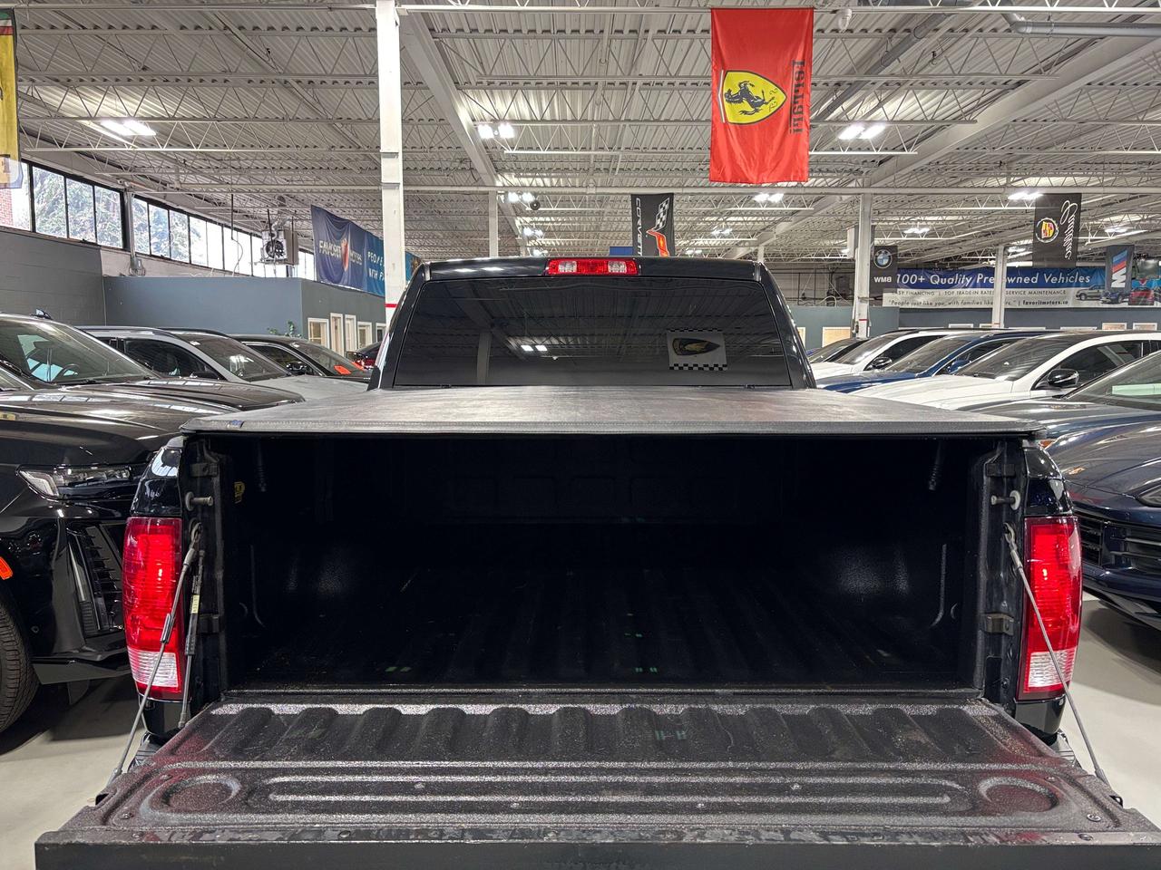 2019 RAM 1500 Express|V8HEMI|4X4|6SEATER|READYLIFTSUSPENSION|CAM Photo4