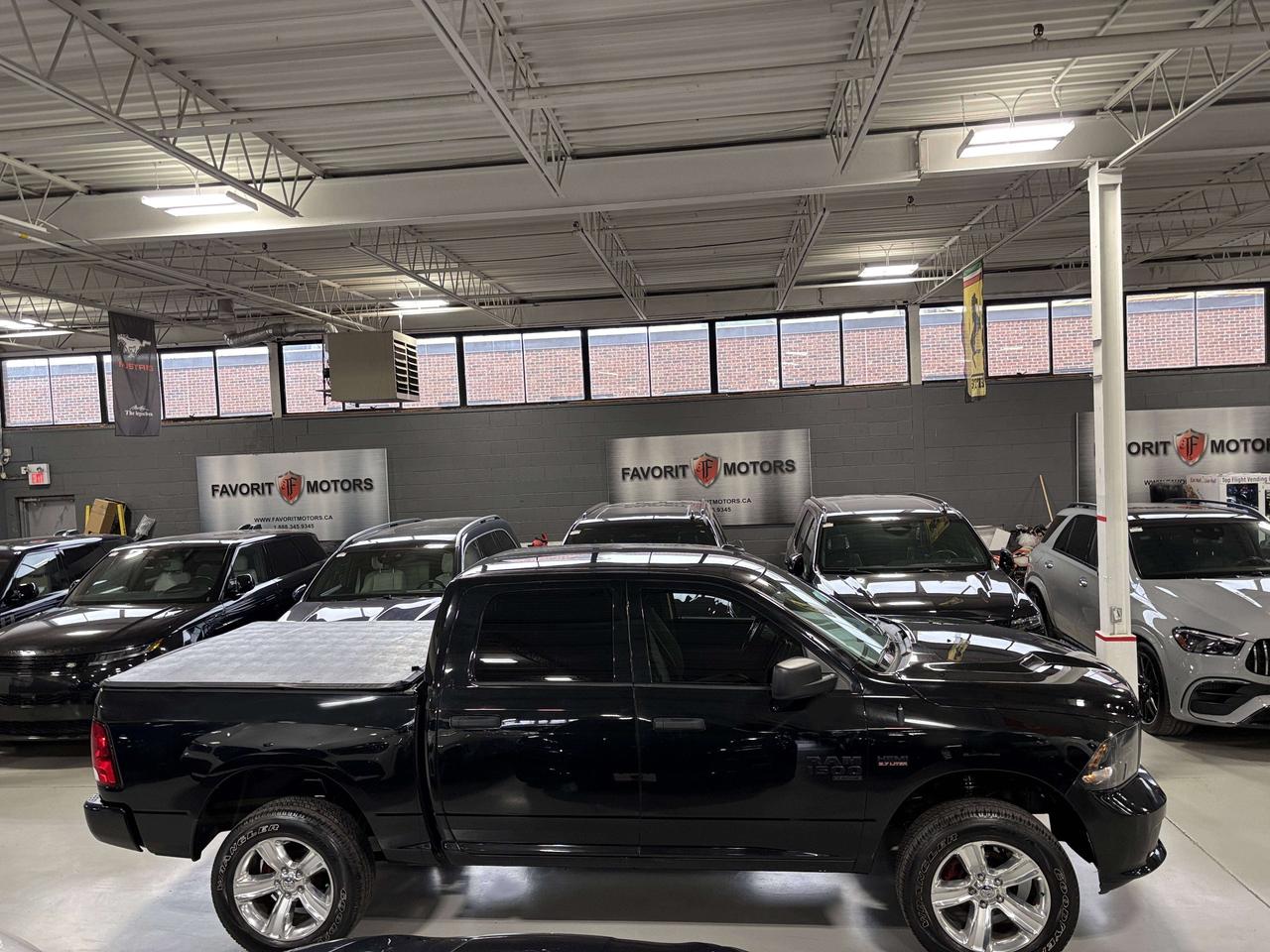 2019 RAM 1500 Express|V8HEMI|4X4|6SEATER|READYLIFTSUSPENSION|CAM Photo