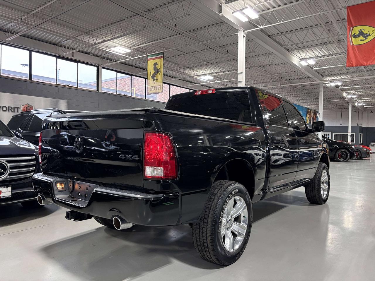 2019 RAM 1500 Express|V8HEMI|4X4|6SEATER|READYLIFTSUSPENSION|CAM Photo