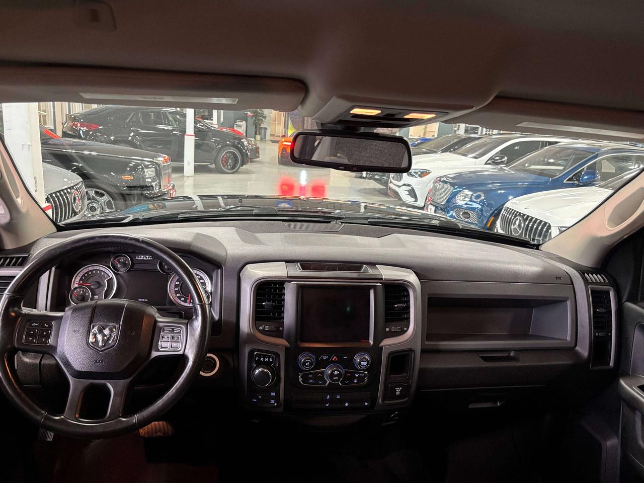 2019 RAM 1500 Express|V8HEMI|4X4|6SEATER|READYLIFTSUSPENSION|CAM Photo