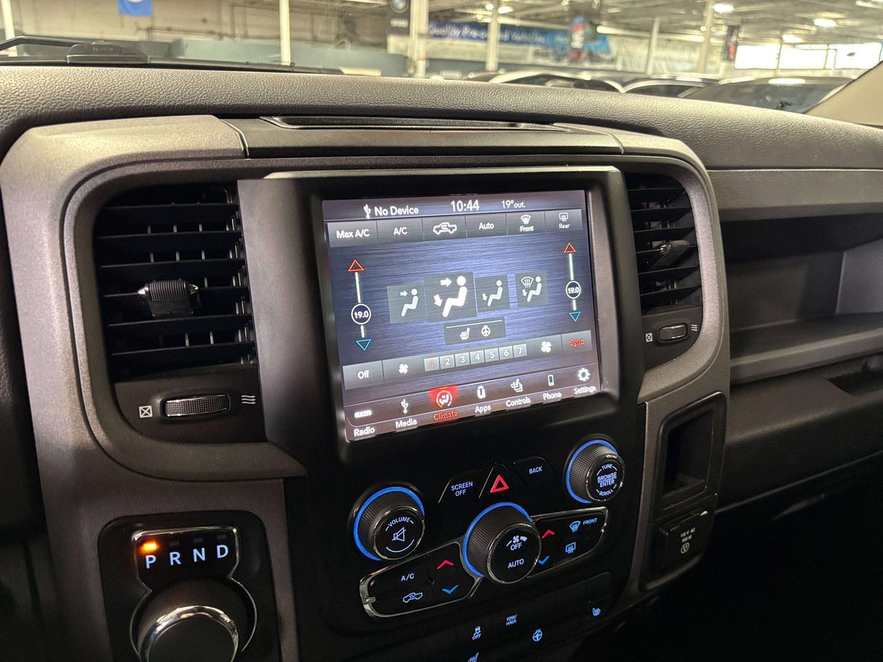 2019 RAM 1500 Express|V8HEMI|4X4|6SEATER|READYLIFTSUSPENSION|CAM Photo