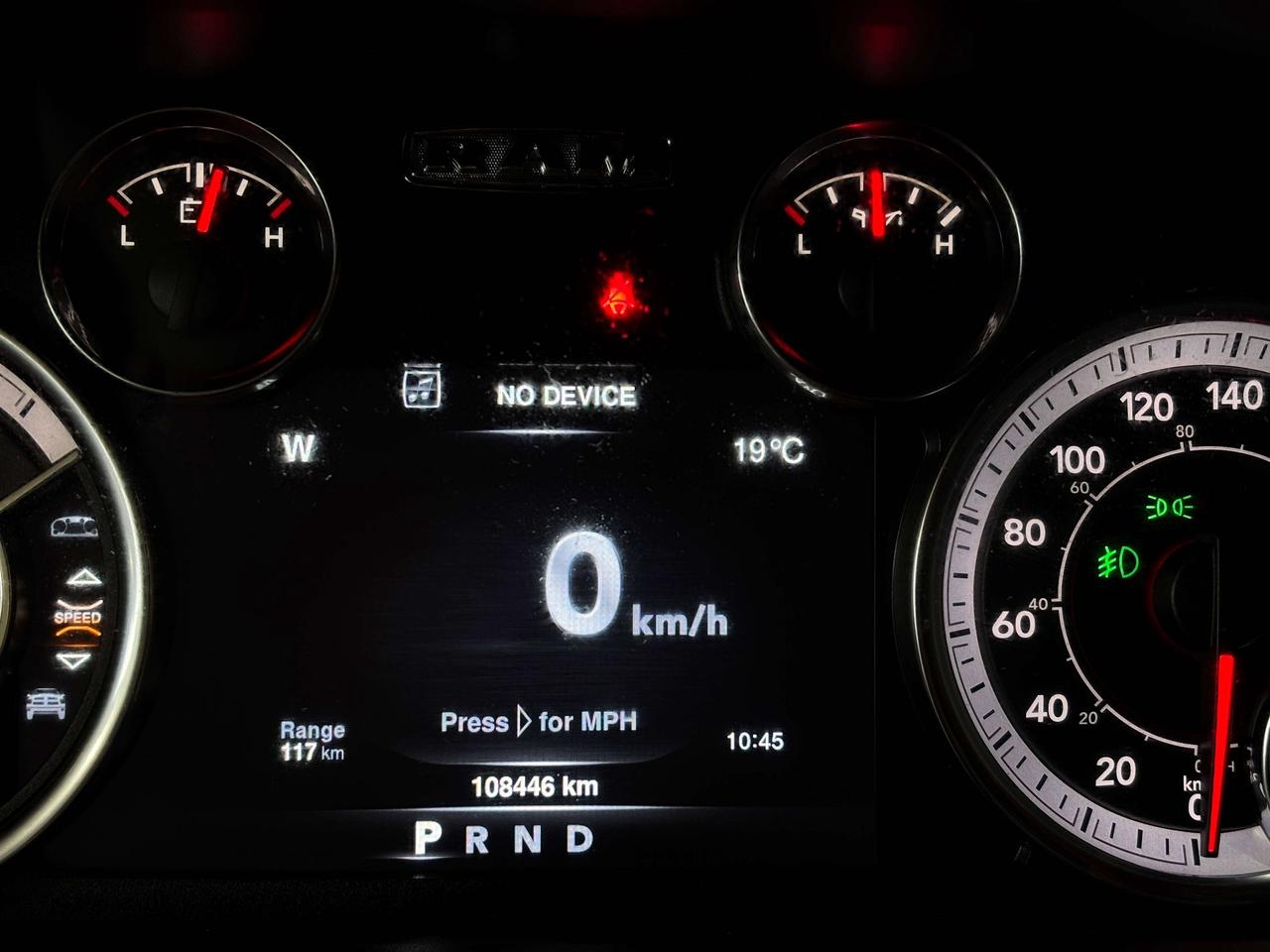 2019 RAM 1500 Express|V8HEMI|4X4|6SEATER|READYLIFTSUSPENSION|CAM Photo