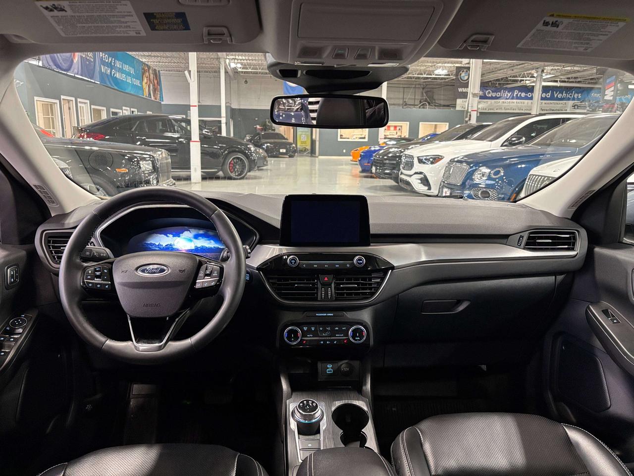 2022 Ford Escape Titanium Hybrid|4WD|NAV|SUNROOF|LEATHER|SAFETYTECH Photo