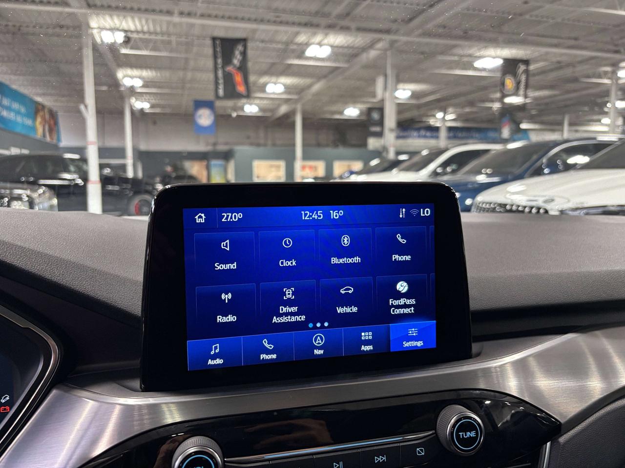 2022 Ford Escape Titanium Hybrid|4WD|NAV|SUNROOF|LEATHER|SAFETYTECH Photo