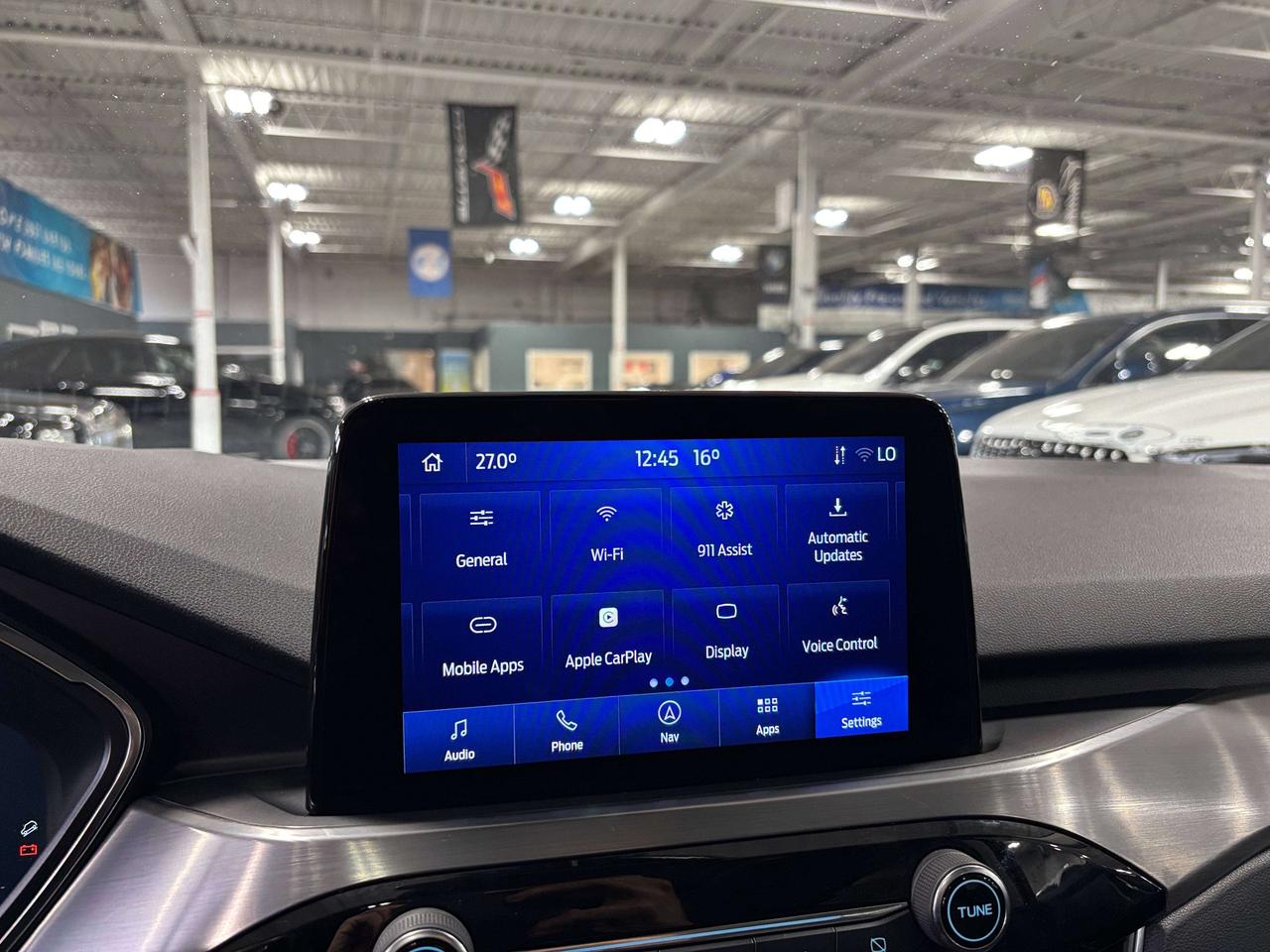 2022 Ford Escape Titanium Hybrid|4WD|NAV|SUNROOF|LEATHER|SAFETYTECH Photo