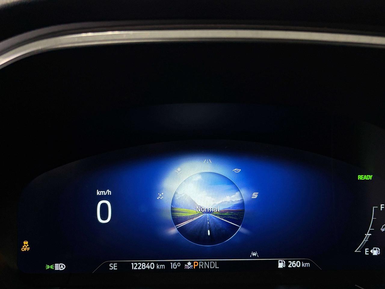2022 Ford Escape Titanium Hybrid|4WD|NAV|SUNROOF|LEATHER|SAFETYTECH Photo
