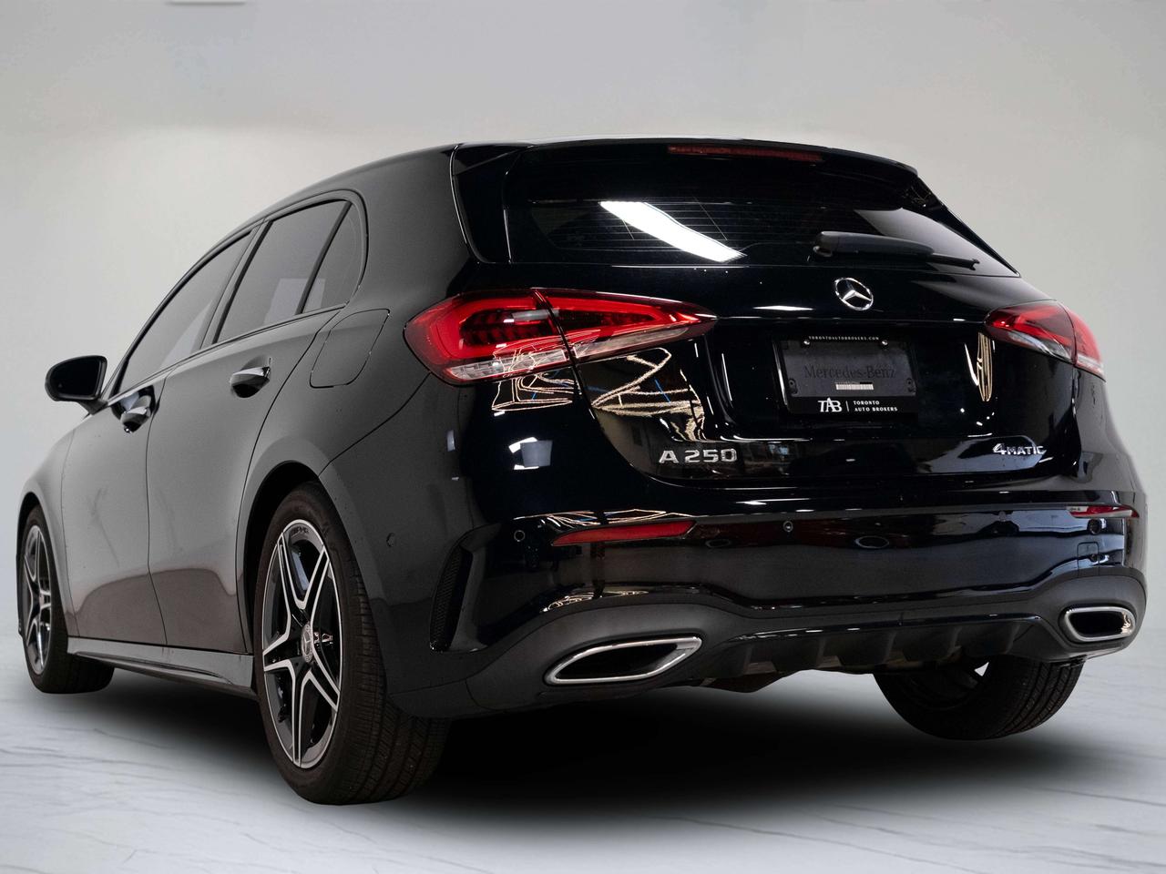 2022 Mercedes-Benz A-Class 4MATIC | PREMIUM & NIGHT PKG | SUNROOF Photo