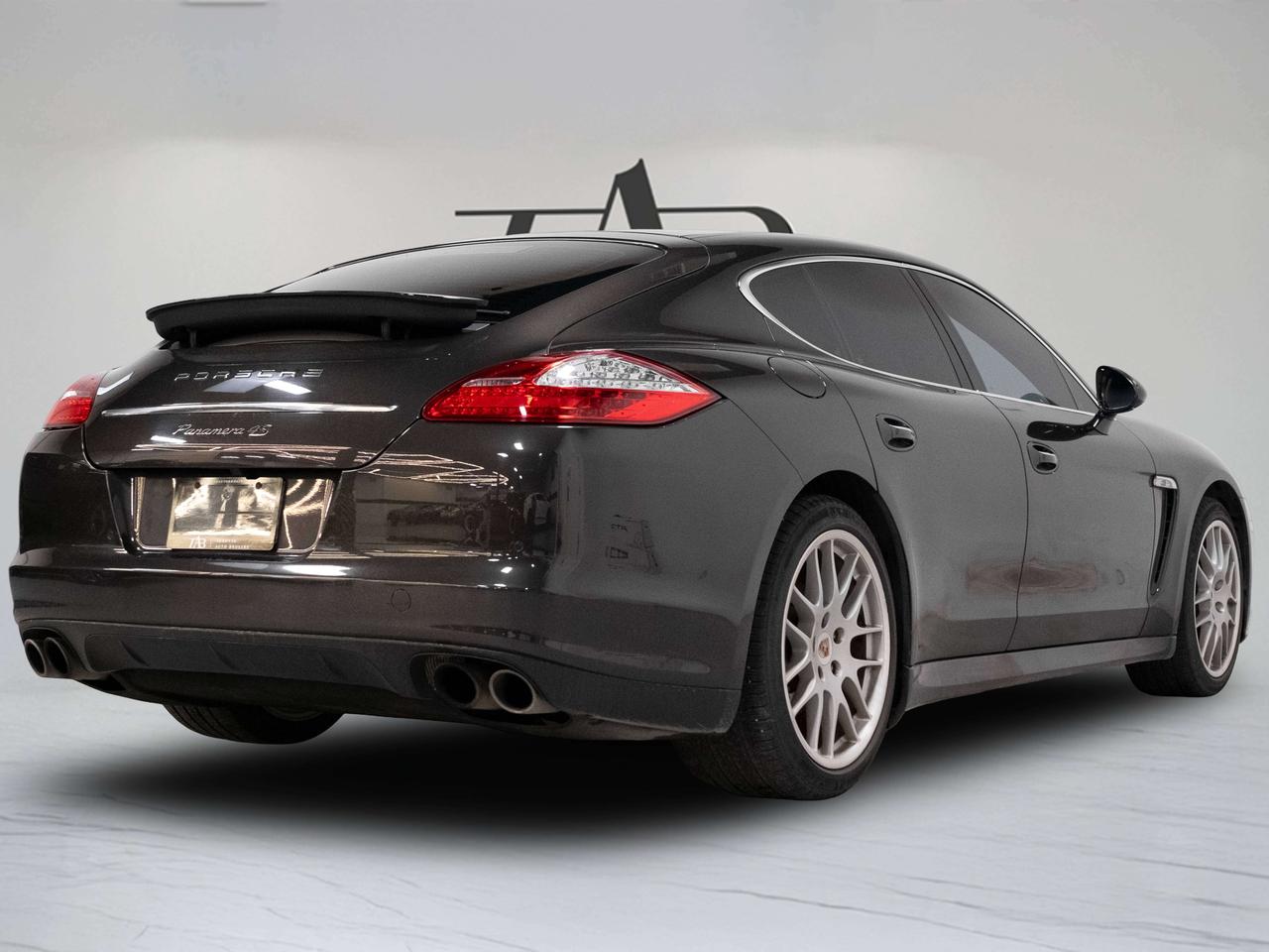 2010 Porsche Panamera 4S | BOSE | SUNROOF Photo3