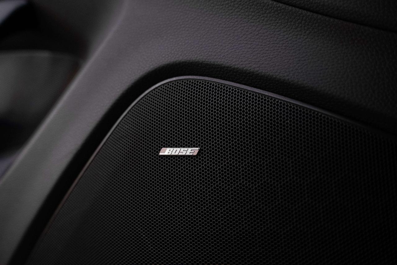 2010 Porsche Panamera 4S | BOSE | SUNROOF Photo