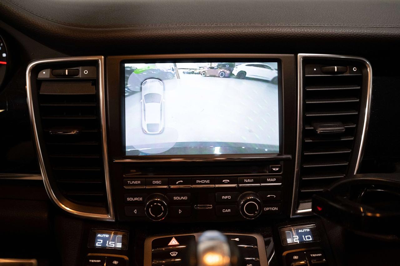 2010 Porsche Panamera 4S | BOSE | SUNROOF Photo