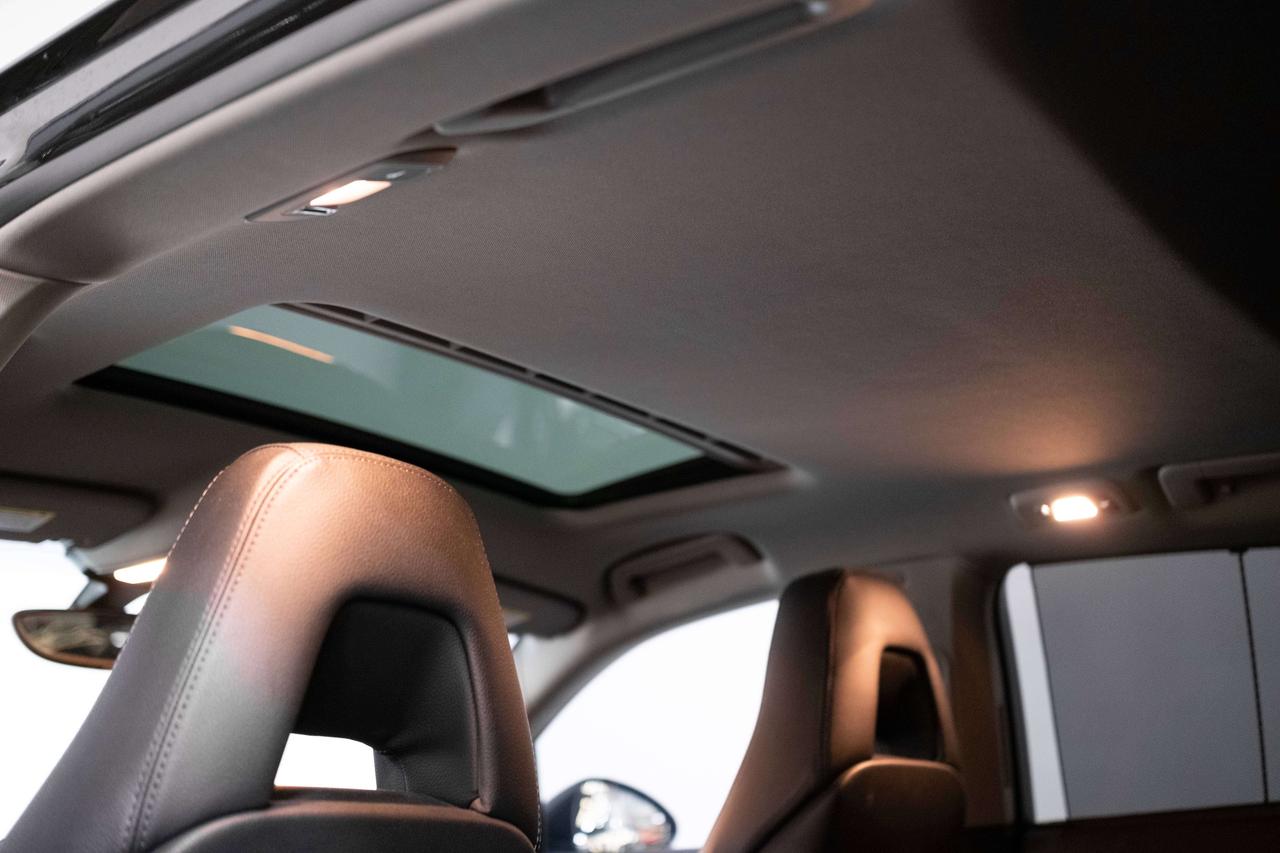 2010 Porsche Panamera 4S | BOSE | SUNROOF Photo