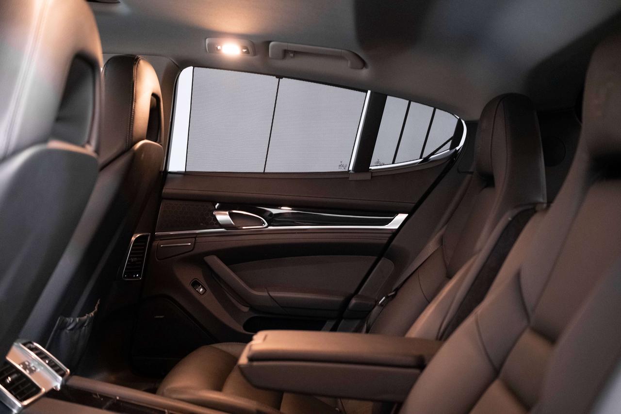 2010 Porsche Panamera 4S | BOSE | SUNROOF Photo