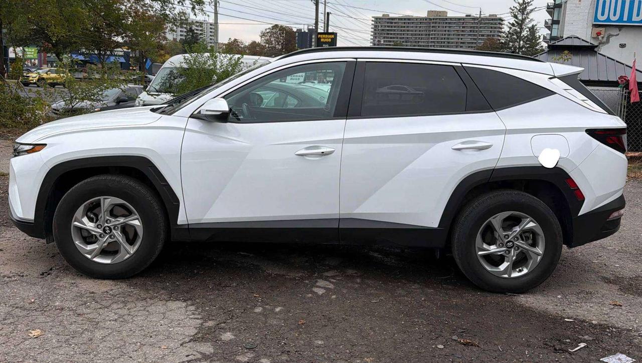 2023 Hyundai Tucson PREFERRED| CLEAN CARFAX| HTD SEATS| BLIND SPOT| Photo2