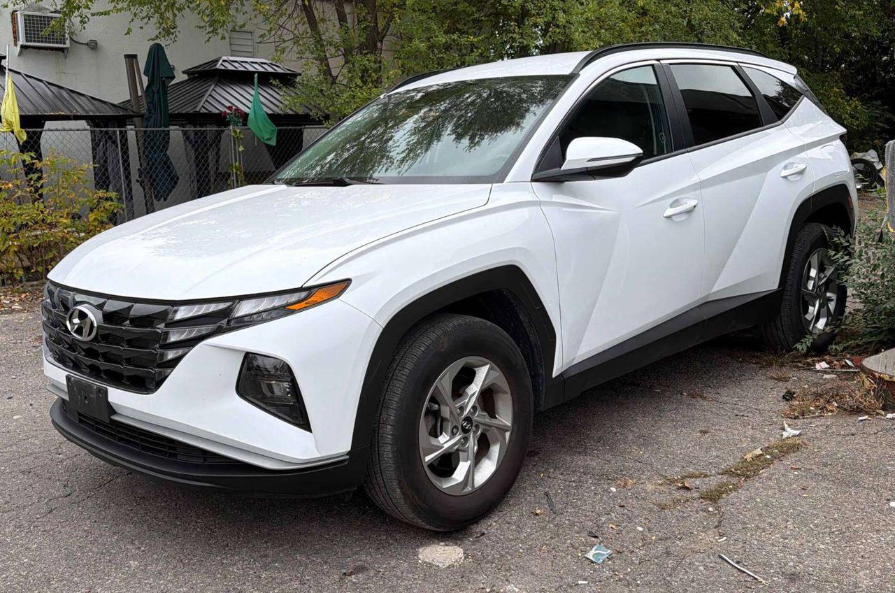 2023 Hyundai Tucson PREFERRED| CLEAN CARFAX| HTD SEATS| BLIND SPOT| Photo0