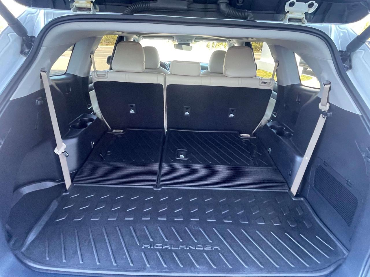 2024 Toyota Highlander XLE AWD Photo