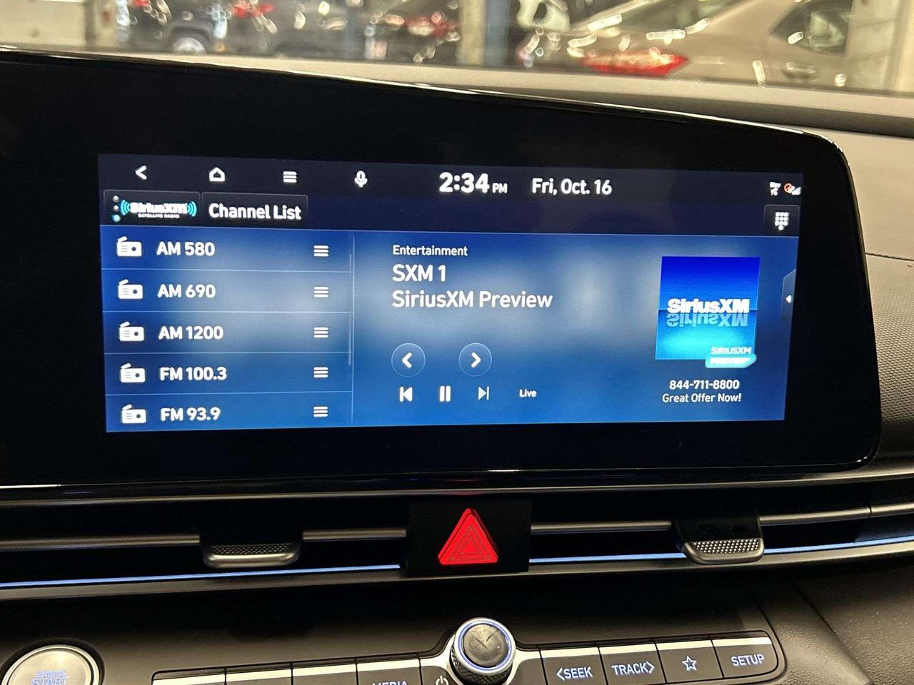 2025 Hyundai Elantra PREFERRED TECH | SUNROOF | HTD SEATS | CARPLAY Photo
