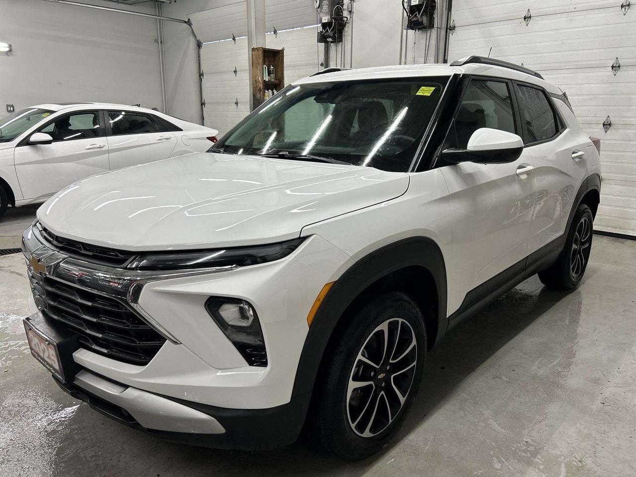 2025 Chevrolet TrailBlazer LT AWD | HTD SEATS | CARPLAY | REMOTE START | A/C Photo