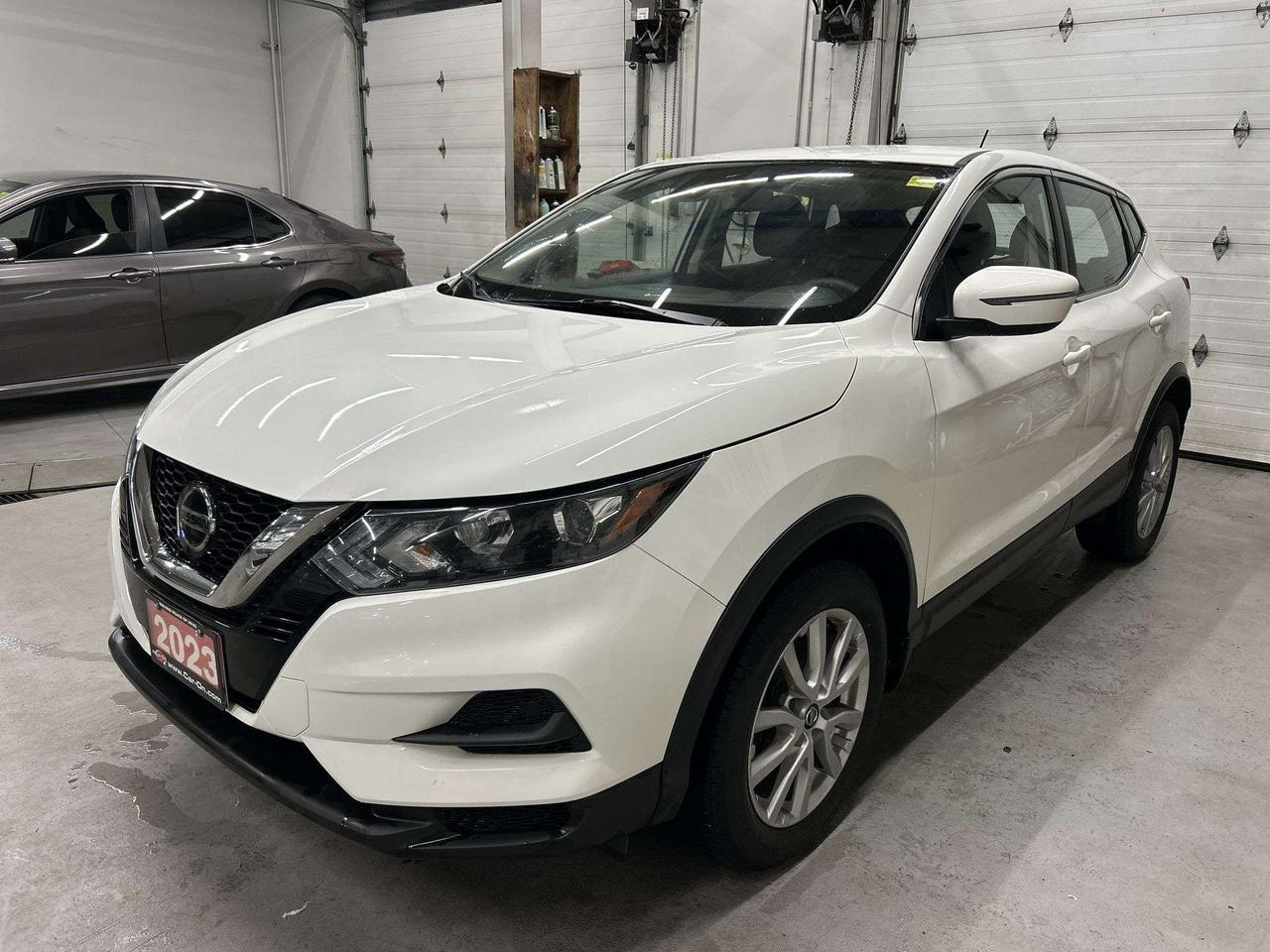 2023 Nissan Qashqai AWD | HTD SEATS |CARPLAY | ALLOYS | REAR CAM | A/C Photo