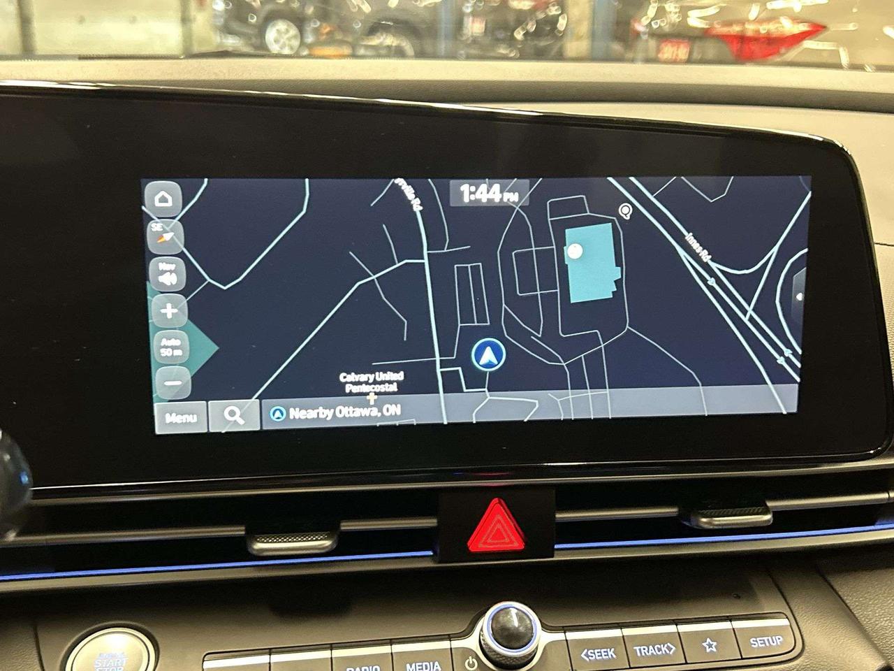 2025 Hyundai Elantra PREFERRED TECH | SUNROOF | HTD SEATS | CARPLAY Photo