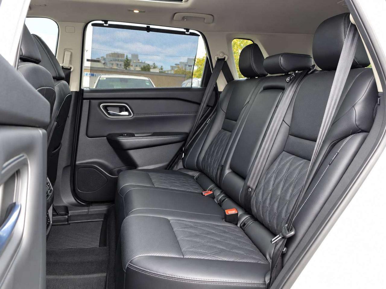 2024 Nissan Rogue Platinum | Quilted Leather | Bose Audio | AWD Photo