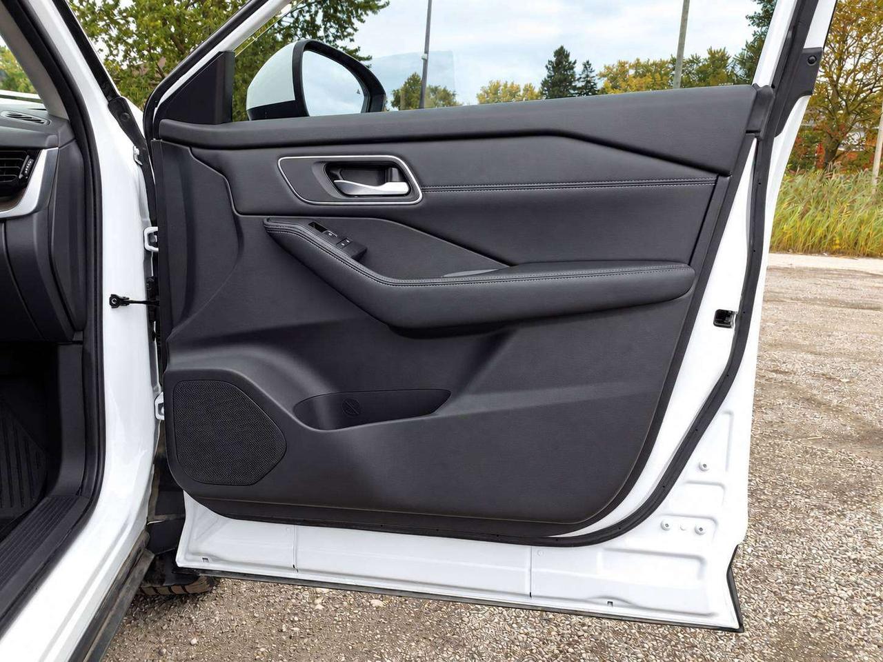 2024 Nissan Rogue Platinum | Quilted Leather | Bose Audio | AWD Photo