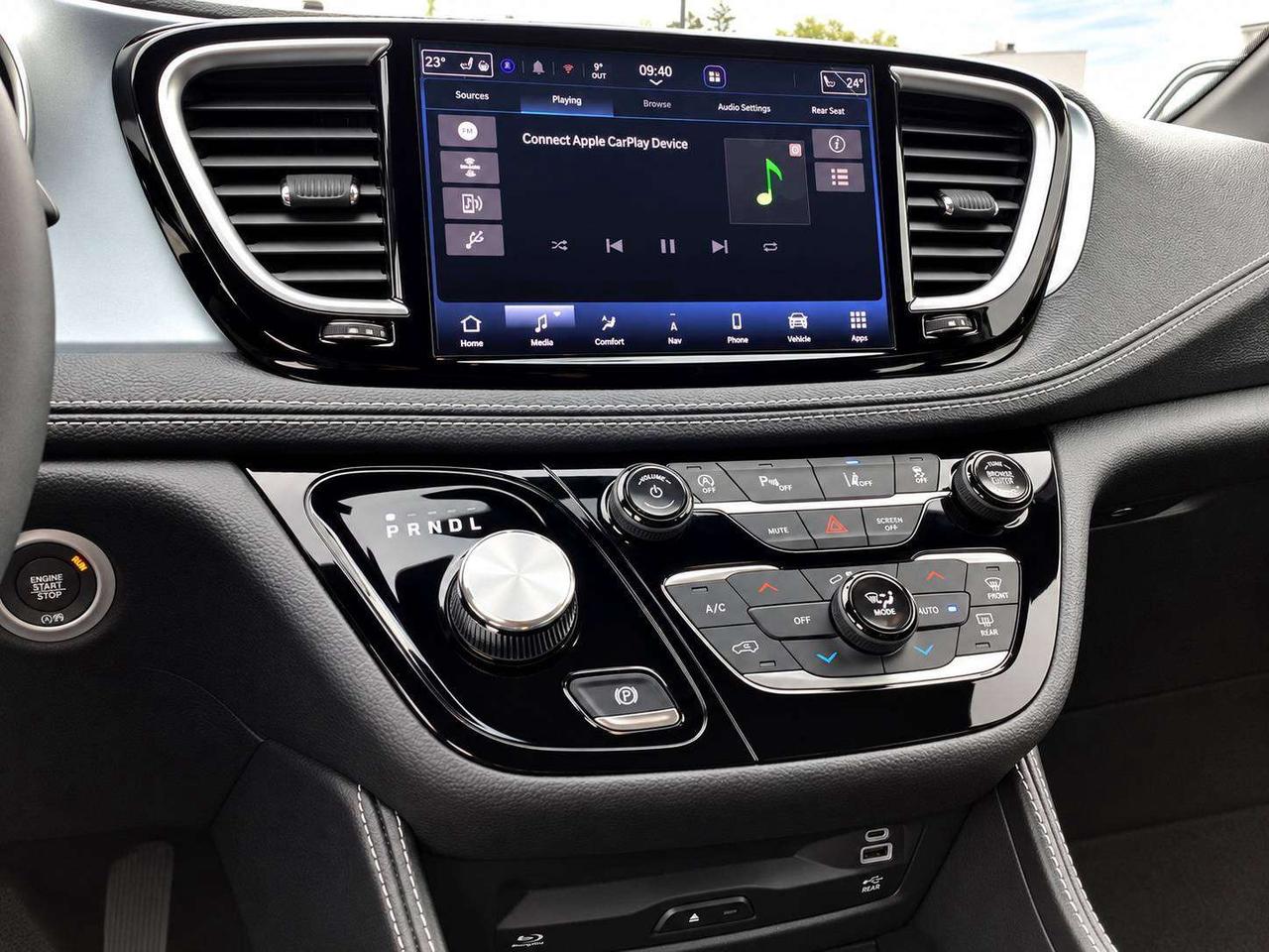 2026 Chrysler Pacifica Limited S App | TheatreGroup | SafetySphere | AWD Photo