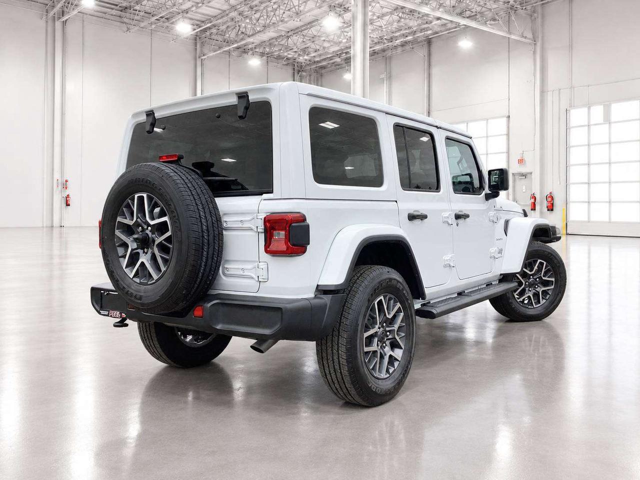2024 Jeep Wrangler Sahara 4Dr |Dual Top | Side Steps | 4X4 Photo4