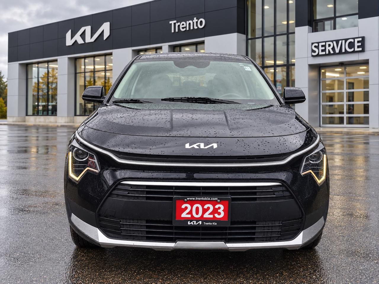 2023 Kia NIRO LX Photo2