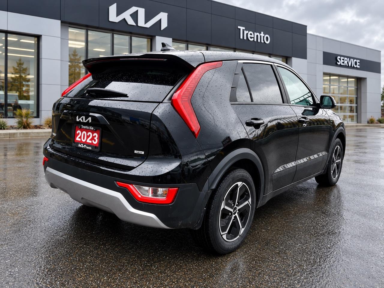 2023 Kia NIRO LX Photo