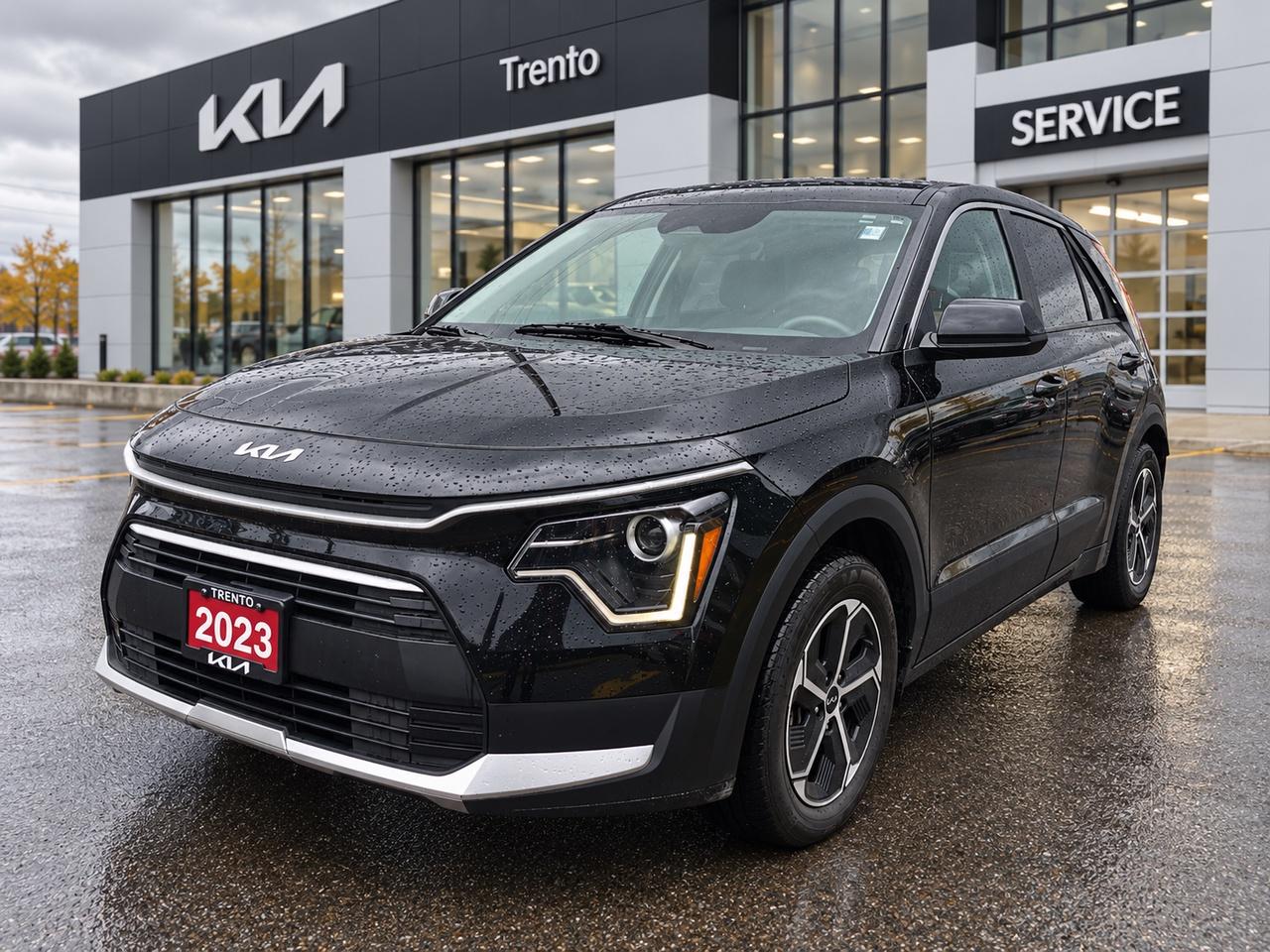 2023 Kia NIRO LX Photo0