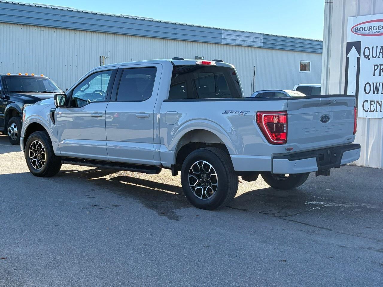 2023 Ford F-150 XLT 4WD SuperCrew 5.5' Box Photo