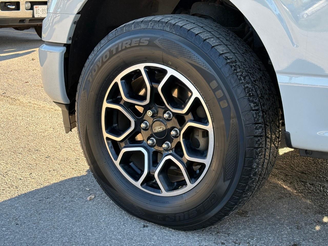 2023 Ford F-150 XLT 4WD SuperCrew 5.5' Box Photo